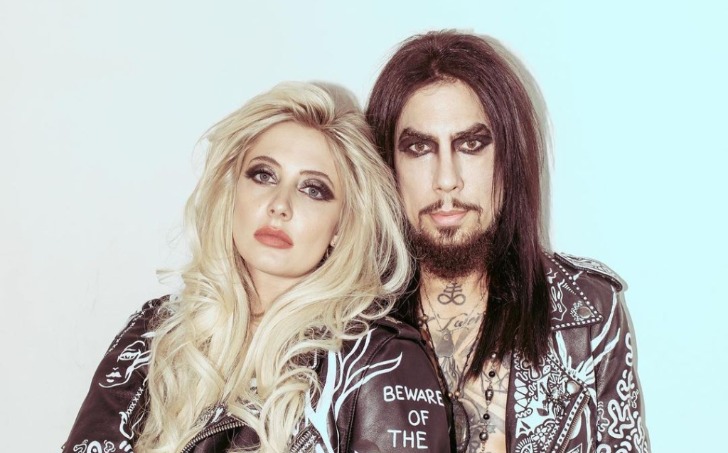 Marriage Timeline: Dave Navarro Wives